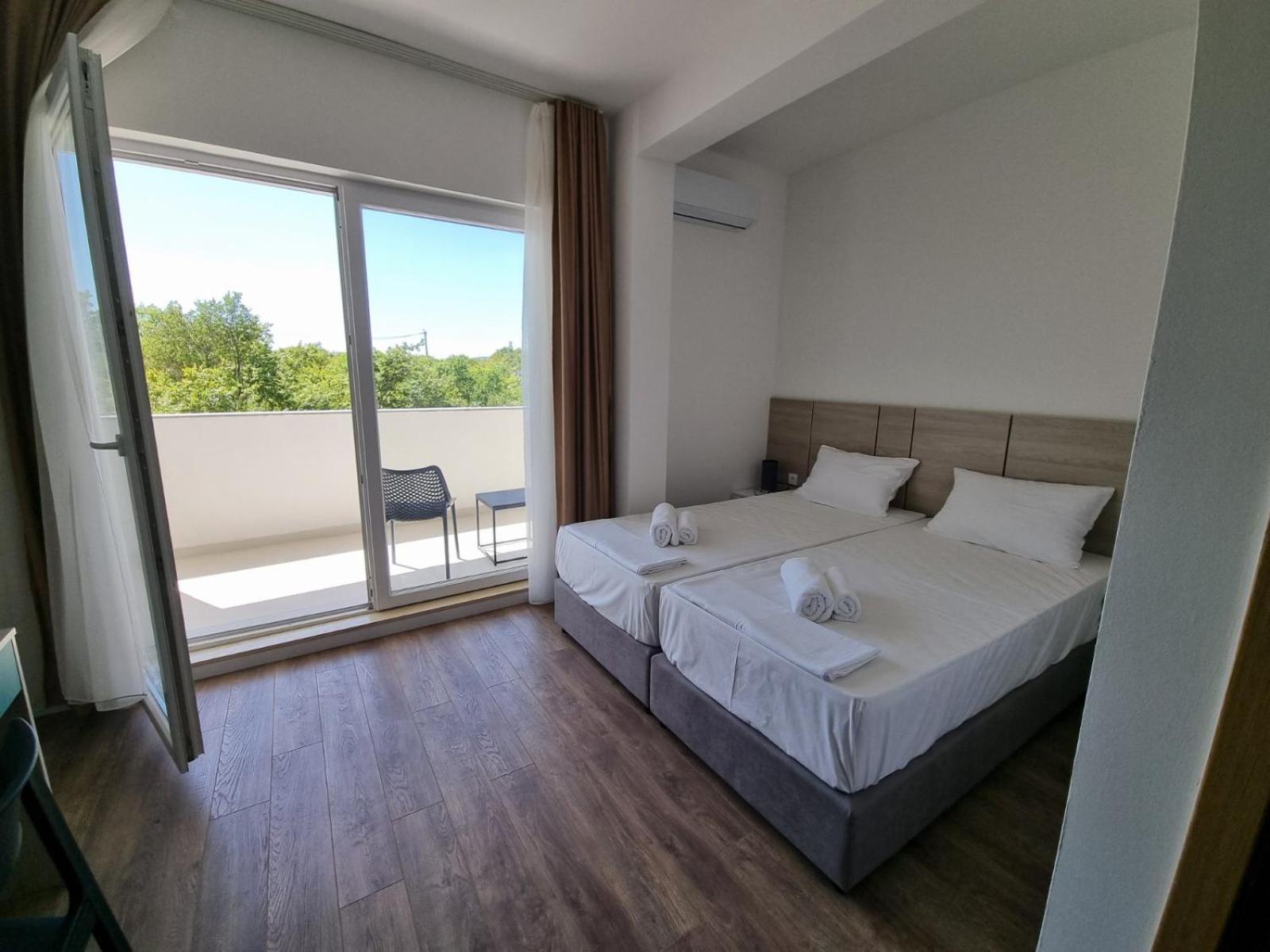 Vila Hercegovka Trebin Oda fotoğraf